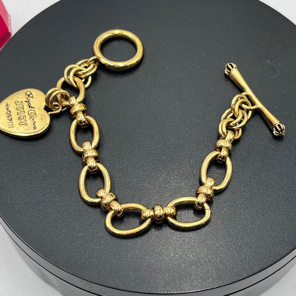 Juicy Couture, Vintage, Y2K, G & P Ill Gold Oval Link Bracelet With‎ Heart Charm